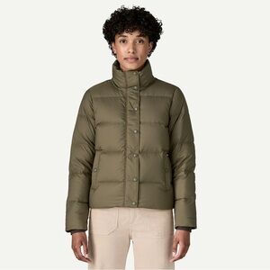 Patagonia Women's Silent Down Jacket Basil Green Sz Small